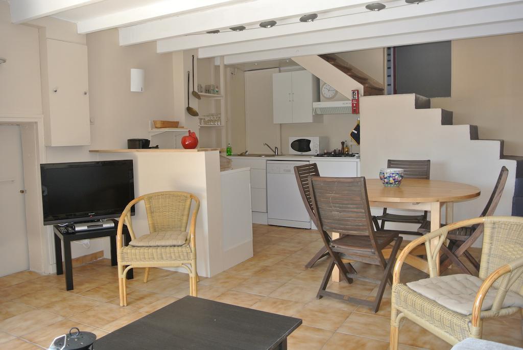 Appartamento En Avignon 30133 Les Angles Les Angles  Camera foto